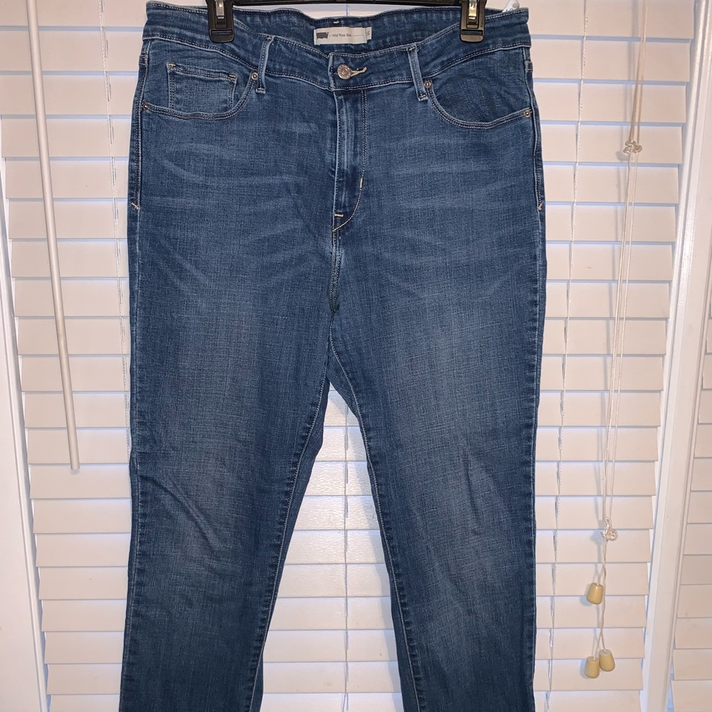 Levi’s Mid-Rise Jeans